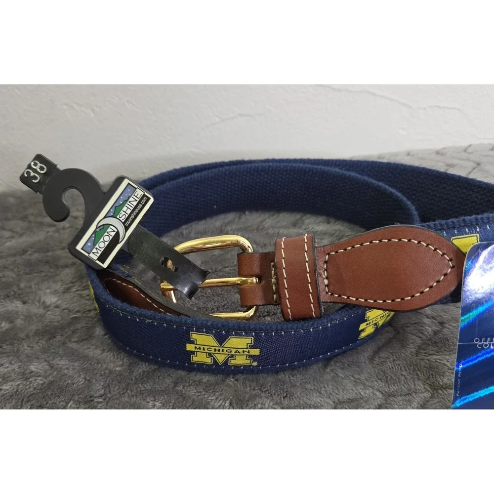 *NEW w/Tags University Of Michigan Wolverines Mens Size 38 Belt Football College